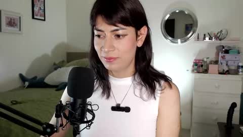 Yana online show from 10, 11, 2025