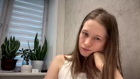 Yana  online show from 6, 7, 2026