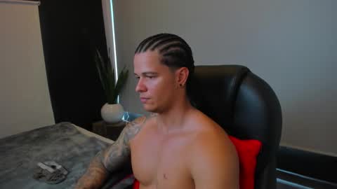 Snapshot of yanka_max1 chatting on 23, 11, 2025 new here online show from 23, 11, 2025