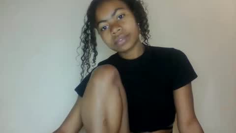 Snapshot of yannick_01 chatting on 3, 6, 2026 yannick_01 online show from 3, 6, 2026