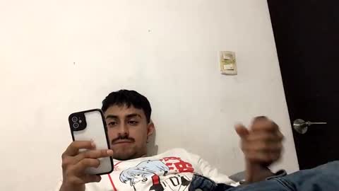 Snapshot of yanose117 chatting on 28, 9, 2025 Jony online show from 28, 9, 2025