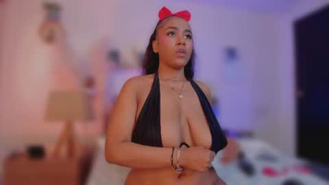 Snapshot of yarirose chatting on 1, 7, 2026 Yary online show from 1, 7, 2026