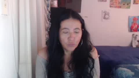 Snapshot of yasmin_love85 chatting on 25, 5, 2026 yasmin_love85 online show from 25, 5, 2026