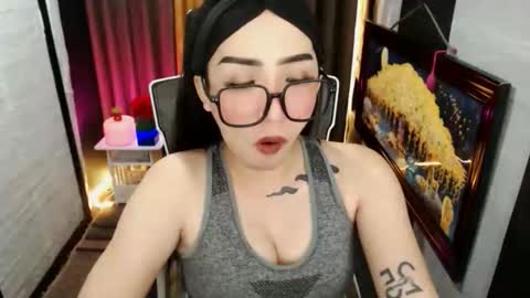 Snapshot of yassiered chatting on 21, 9, 2025 yassiered online show from 21, 9, 2025