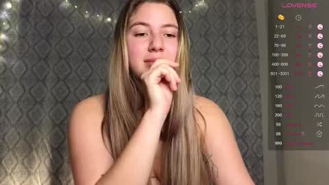 Yasyaa  online show from 10, 12, 2024