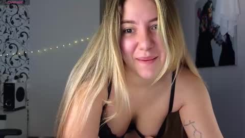 Yasyaa  online show from 9, 2, 2025