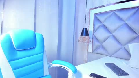 yayi derek  online show from 20, 2, 2025