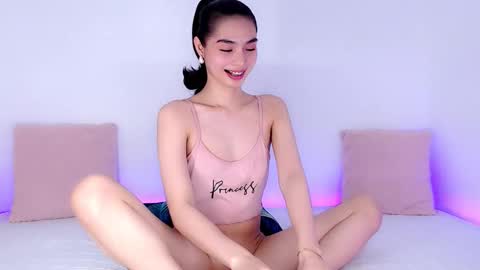 Snapshot of yazmin_amorxx chatting on 3, 10, 2025 Zaimin Yaz online show from 3, 10, 2025