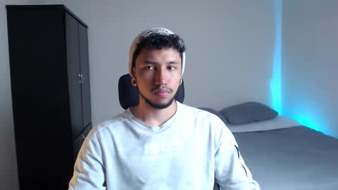 Snapshot of yeff_stone chatting on 29, 9, 2025 yeff online show from 29, 9, 2025