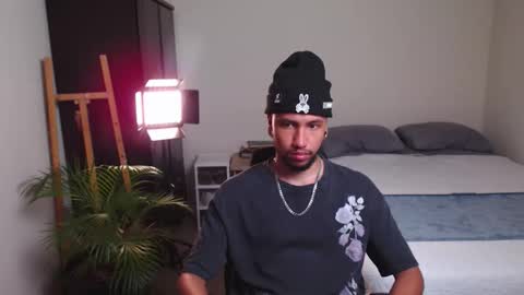 Snapshot of yeff_stone chatting on 14, 2, 2026 yeff online show from 14, 2, 2026