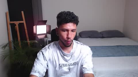 Snapshot of yeff_stone chatting on 20, 2, 2026 yeff online show from 20, 2, 2026