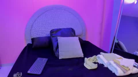 Snapshot of yeika_foxy chatting on 19, 7, 2026 yeika_foxy online show from 19, 7, 2026