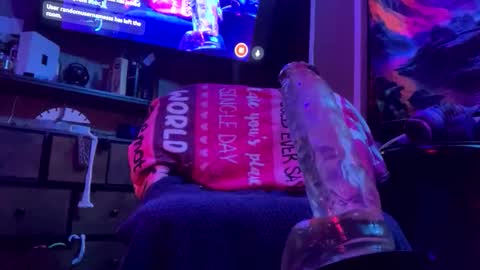 Ella Ts online show from 5, 4, 2026