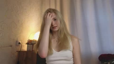 Snapshot of yennaone chatting on 26, 5, 2026 Yenna online show from 26, 5, 2026
