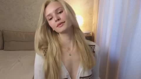 Snapshot of yennaone chatting on 30, 5, 2026 Yenna online show from 30, 5, 2026