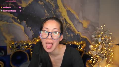 Snapshot of yennstar chatting on 25, 2, 2026 yennstar online show from 25, 2, 2026