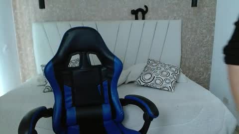 Yera  online show from 11, 9, 2025