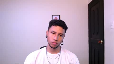 Snapshot of yerfon_s1 chatting on 17, 12, 2024 Yeff ind. model online show from 17, 12, 2024