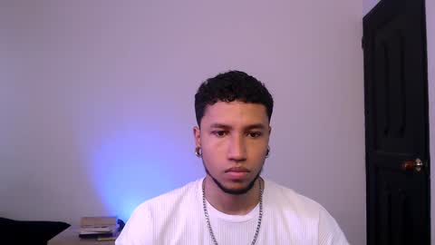 Snapshot of yerfon_s1 chatting on 27, 1, 2025 Yeff ind. model online show from 27, 1, 2025