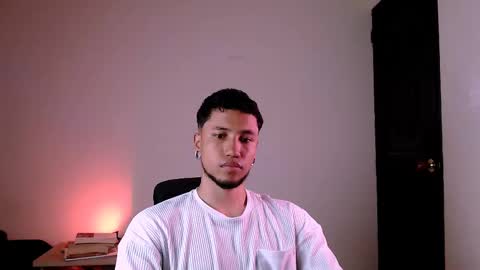 Snapshot of yerfon_s1 chatting on 21, 2, 2025 Yeff ind. model online show from 21, 2, 2025