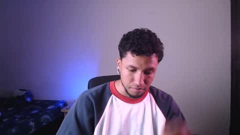 Snapshot of yerfon_s1 chatting on 6, 3, 2025 Yeff ind. model online show from 6, 3, 2025