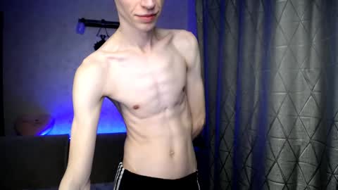 Snapshot of yes_cute_boy_ chatting on 2, 3, 2025 Eden online show from 2, 3, 2025