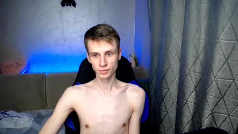 Snapshot of yes_cute_boy_ chatting on 6, 3, 2025 Eden online show from 6, 3, 2025