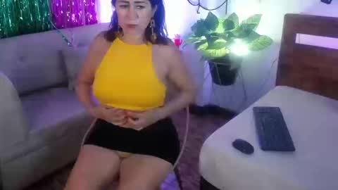 Snapshot of yeseniaa25_ chatting on 15, 10, 2025 Yeseniaa25  online show from 15, 10, 2025