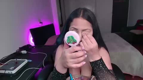 Snapshot of yesie_hot2 chatting on 17, 9, 2025 yesie_hot2 online show from 17, 9, 2025