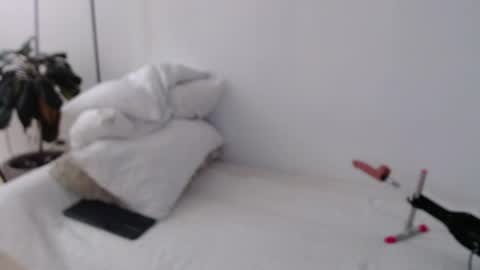 yesikacosta online show from 12, 4, 2026