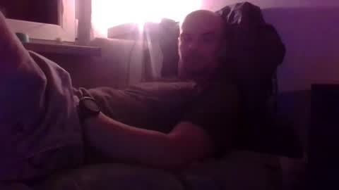 yewloo online show from 3, 12, 2025