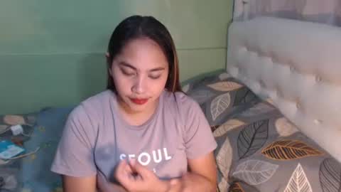 Snapshot of yhang_slut chatting on 5, 10, 2025 yhang_slut online show from 5, 10, 2025