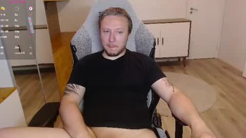 Snapshot of yhdxhy chatting on 28, 6, 2026 James online show from 28, 6, 2026
