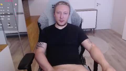 Snapshot of yhdxhy chatting on 23, 7, 2026 James online show from 23, 7, 2026