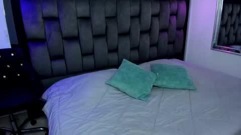 Yika Alves online show from 22, 10, 2025