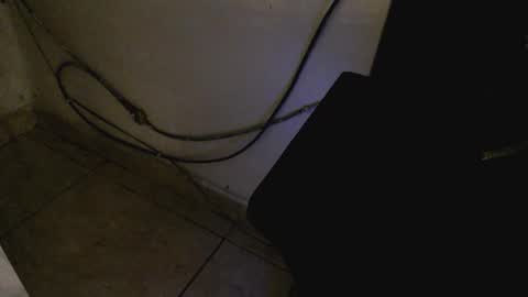 Snapshot of yinaross chatting on 11, 10, 2025 YINAROSS online show from 11, 10, 2025