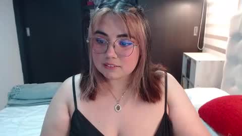 hii i am yini online show from 16, 4, 2026