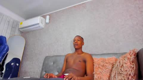 Snapshot of yisuswayan chatting on 18, 5, 2026 YISU online show from 18, 5, 2026