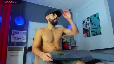 Yiyo online show from 15, 2, 2026