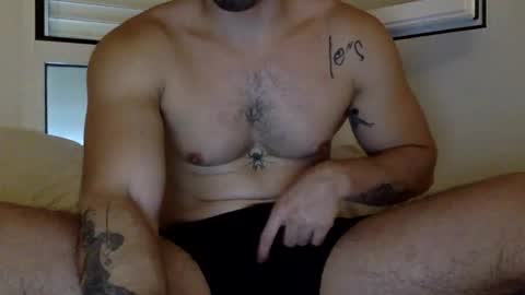 Snapshot of yngspaniard chatting on 15, 10, 2025 yngspaniard online show from 15, 10, 2025