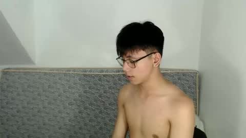 Snapshot of ynotyu chatting on 16, 6, 2026 ynotyu online show from 16, 6, 2026