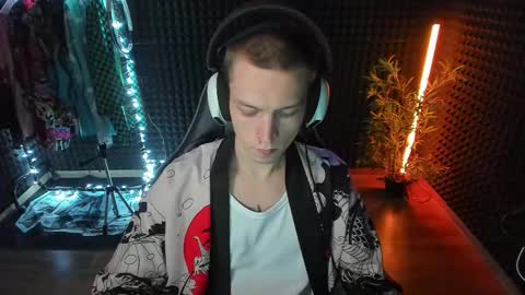 Snapshot of yoi_aji chatting on 8, 11, 2025 You can ask my name in pm online show from 8, 11, 2025