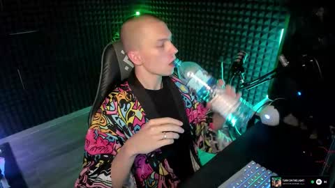 Snapshot of yoi_aji chatting on 26, 11, 2025 You can ask my name in pm online show from 26, 11, 2025