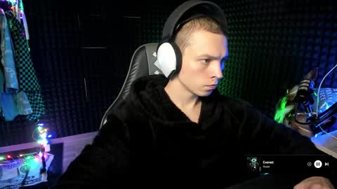 Snapshot of yoi_aji chatting on 18, 12, 2025 You can ask my name in pm online show from 18, 12, 2025