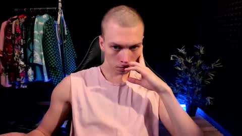 Snapshot of yoi_aji chatting on 1, 2, 2026 You can ask my name in pm online show from 1, 2, 2026