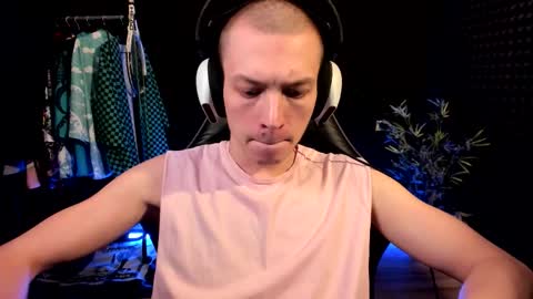 Snapshot of yoi_aji chatting on 2, 2, 2026 You can ask my name in pm online show from 2, 2, 2026