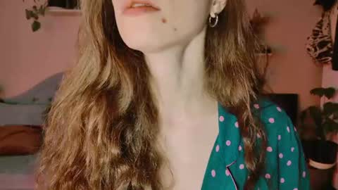 Snapshot of yoka_paradoxxx chatting on 25, 6, 2026 yoka_paradoxxx online show from 25, 6, 2026