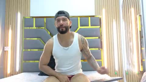 YORBY MAX online show from 7, 1, 2026