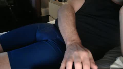 Snapshot of yorkiemanuk chatting on 2, 11, 2025 yorkiemanuk online show from 2, 11, 2025