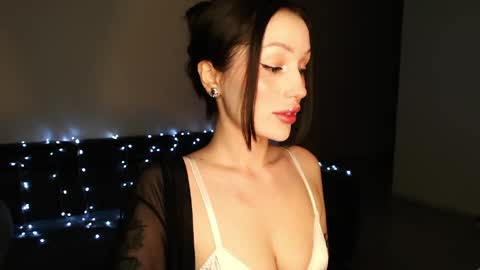 Sophie online show from 14, 4, 2026